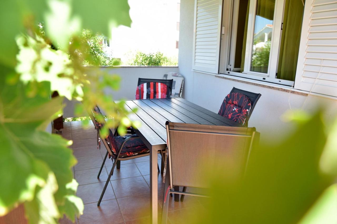 Villy City Apartment Palit Экстерьер фото
