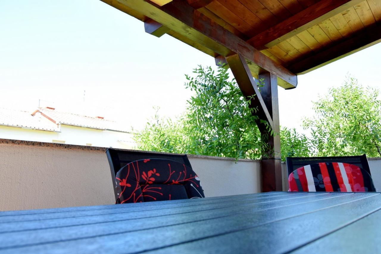 Villy City Apartment Palit Экстерьер фото
