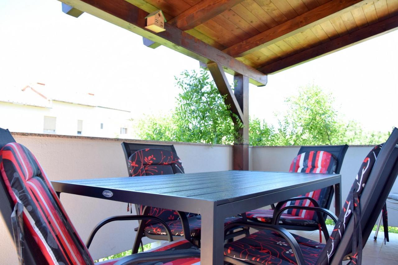 Villy City Apartment Palit Экстерьер фото